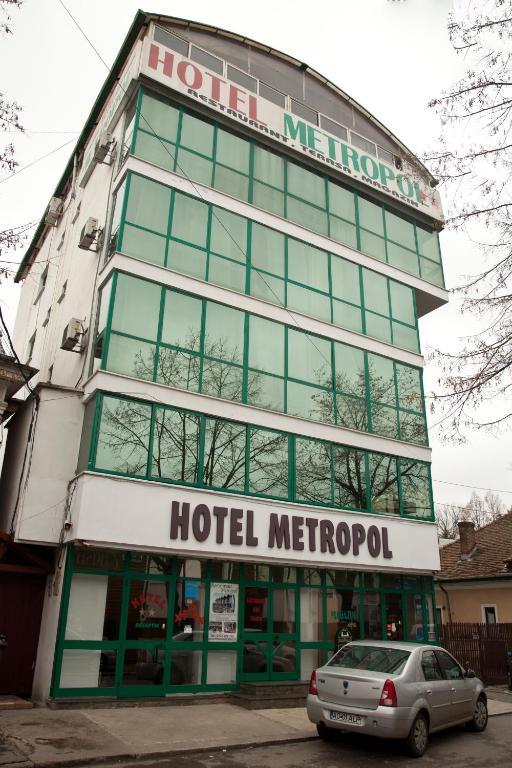 Hotel Metropol Pitesti Bagian luar foto