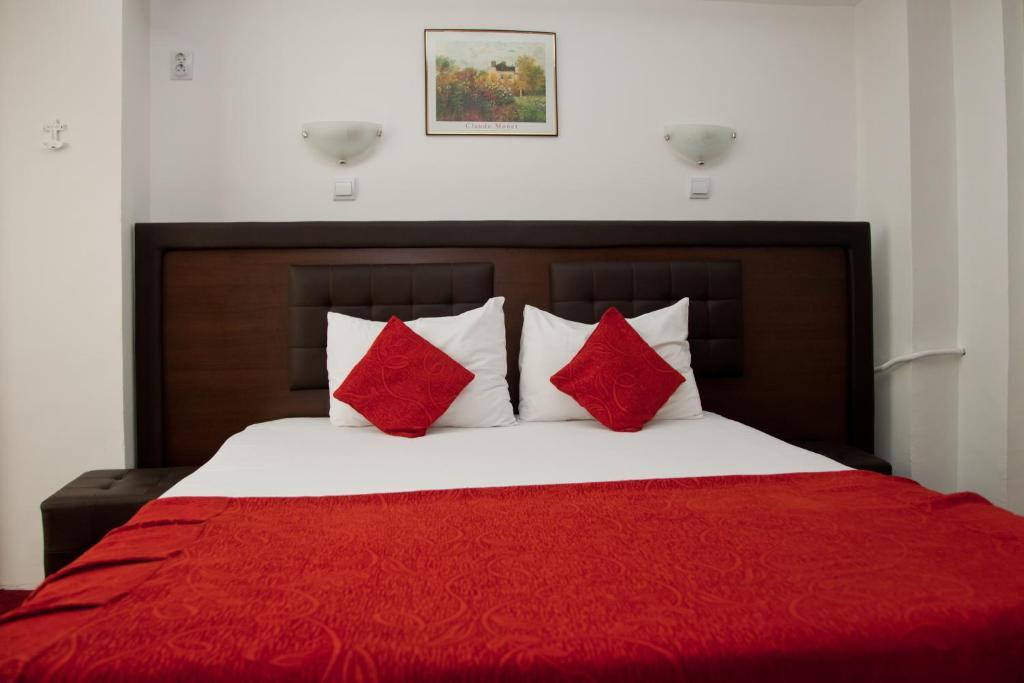 Hotel Metropol Pitesti Bagian luar foto