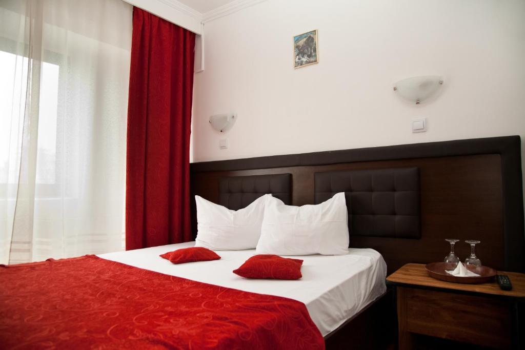 Hotel Metropol Pitesti Bagian luar foto